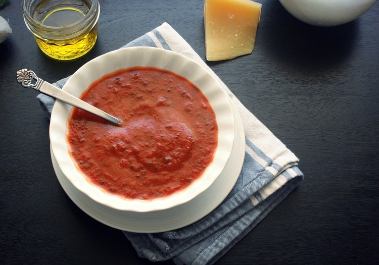 Homemade Cheddar, Olive Oil and Tomato Soup. This Homemade Cheddar, Olive Oil, and Tomato Soup is a hearty and delicious soup that is ideal for a cold day. Whole peeled tomatoes, onion, garlic, oregano, basil, thyme, rosemary, vegetable broth, heavy cream, and cheddar cheese are used to make this soup. After pureeing the soup until smooth, add the cheddar cheese to make it creamy and delicious. This soup is simple to prepare and can be served as a main course or a side dish.