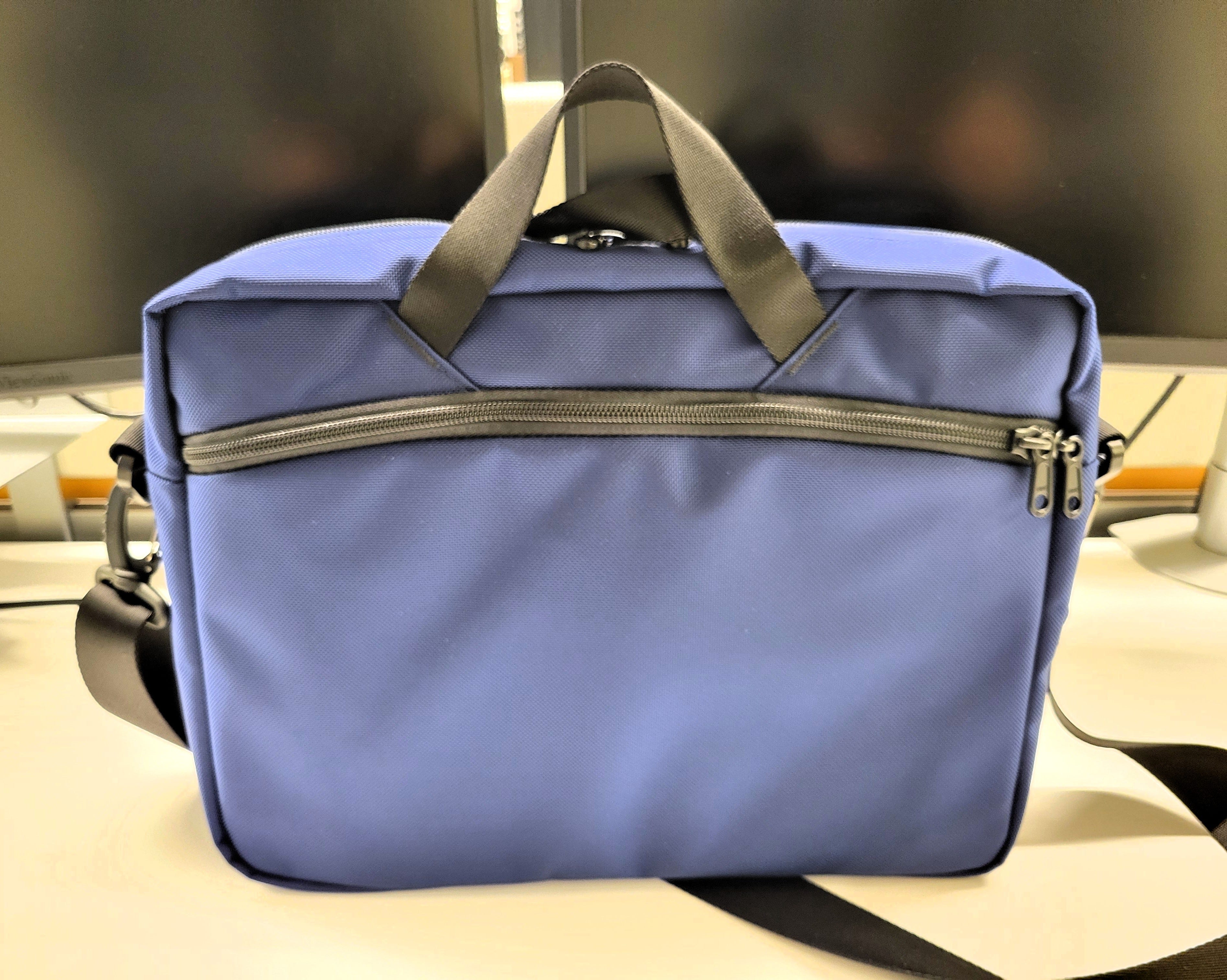Tom Bihn Daylight Briefcase Review | by Geoff | Mar, 2026