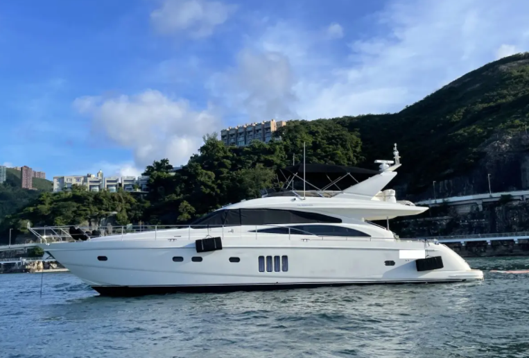 Yacht Charter Service in Miami - Miami Boat Rentals - Medium