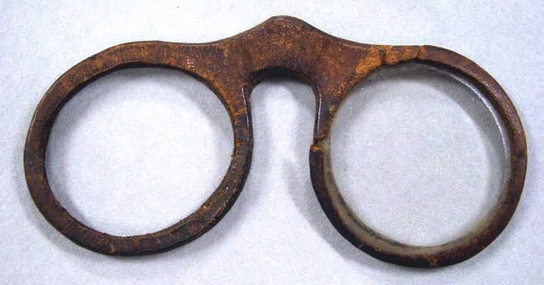 The Revolutionary Evolution Of Eyeglasses That Will Blow Your Mind