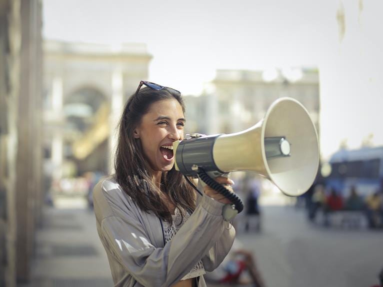 5 Best Ways to Distribute Blog Content on Social Media