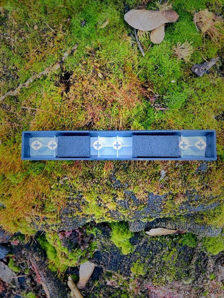 Very solid spacebar, with silicon paddings added