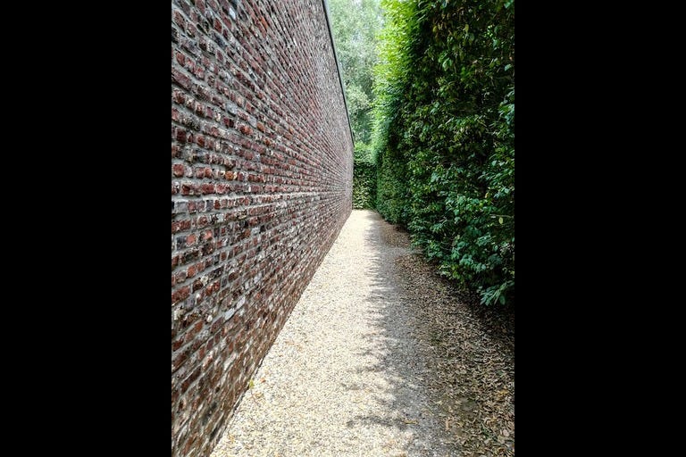 What is The Typical Landscaping Contractor Salary in 2023 by Hans