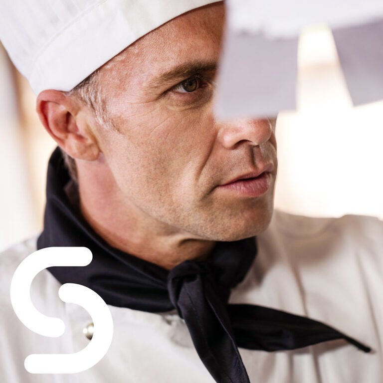6 Parts of Professional Chef's Uniform You Should Have in Your Home Kitchen