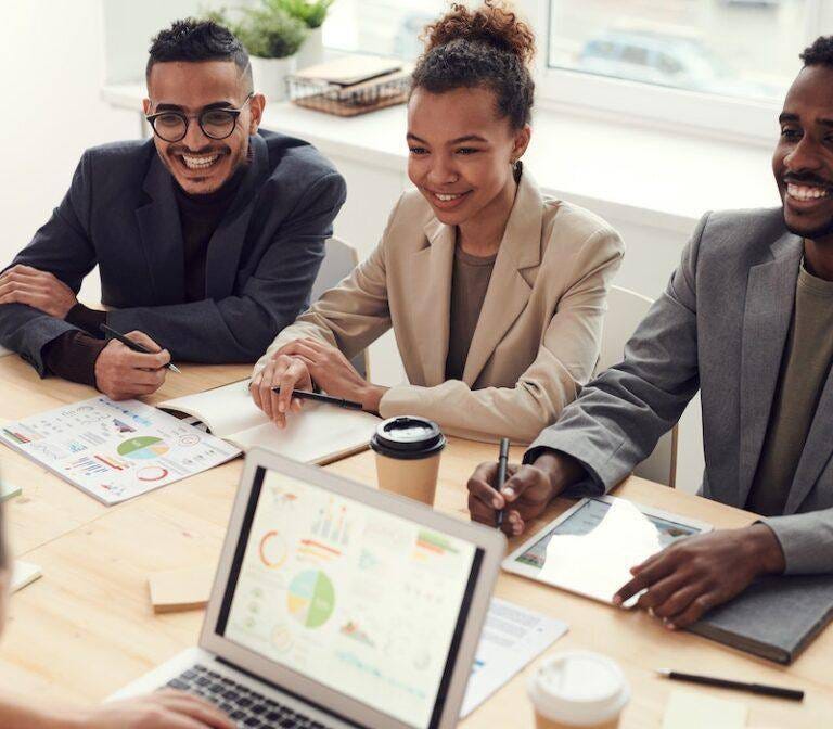 The Strategic Benefits of an Interim CTO for Midsize Businesses