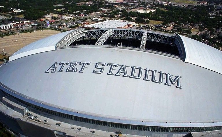 Cowboys fans will be able to play with 5G-enabled 'immersive' experiences  at AT&T Stadium this season