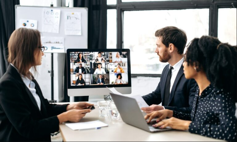 The Future of Work: HR Strategies for the Hybrid Office Model | by ...
