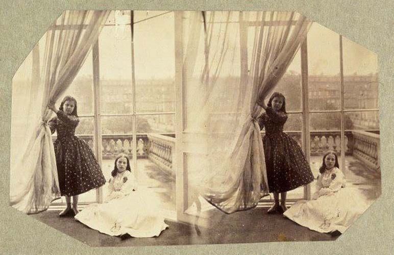 stereograph of two daughters at the large window by Clementina, Lady Hawarden *