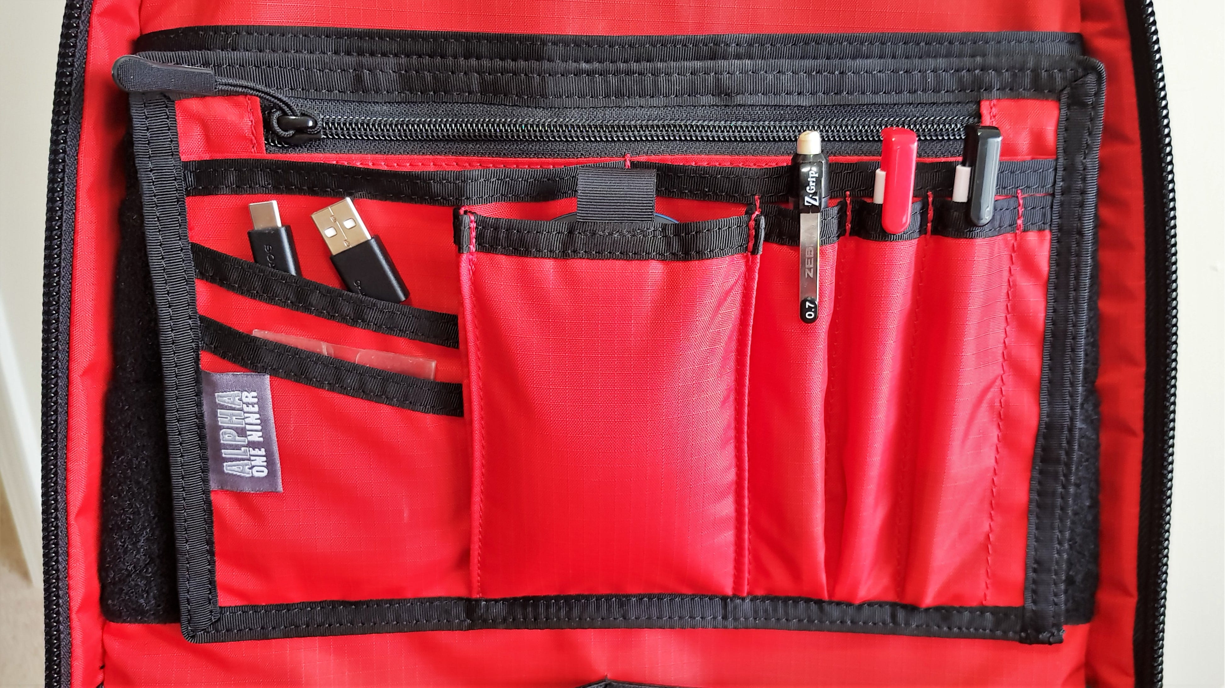 Alpha Administrator&#39;s Handbook（ペーパーバック） Alpha One Niner, Organizers, Hook Back, Standard