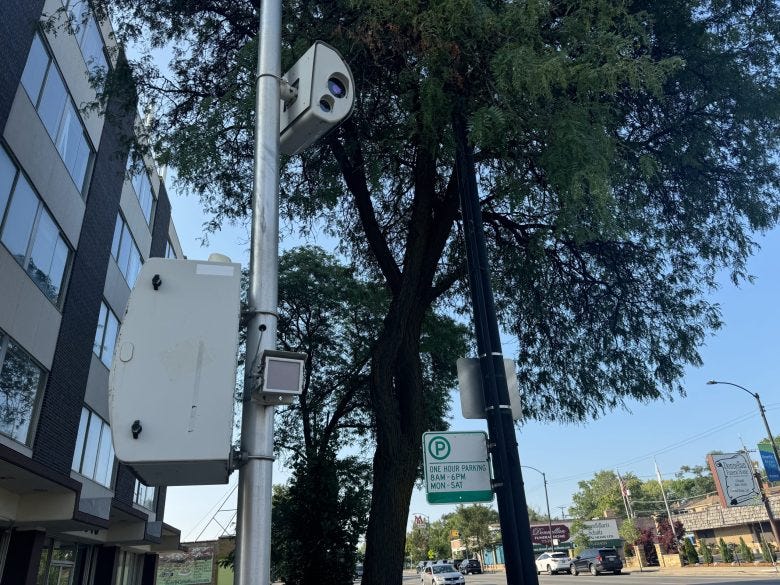An older speed camera in Chicago on Western Avenue in the Beverly neighborhood. Photo-Mack Liederman/Block Club Chicago.