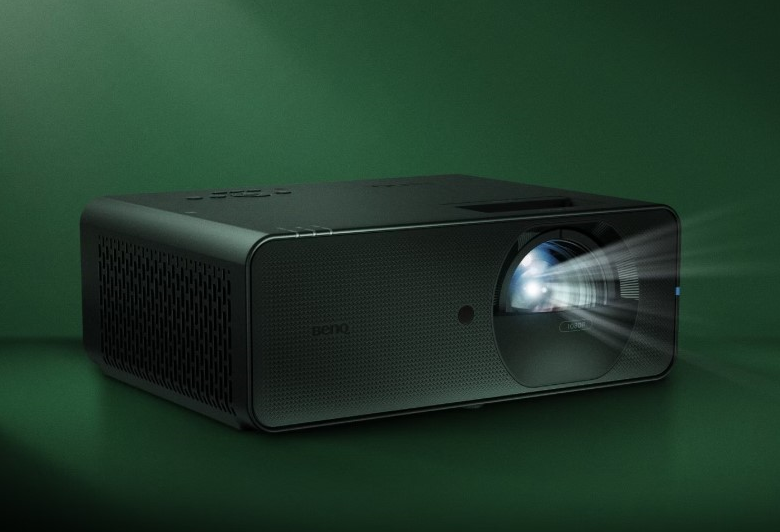 BenQ stellt LH860ST vor: Kurzdistanz-Laserprojektor für Golf- und Sportsimulatoren mit 5.000