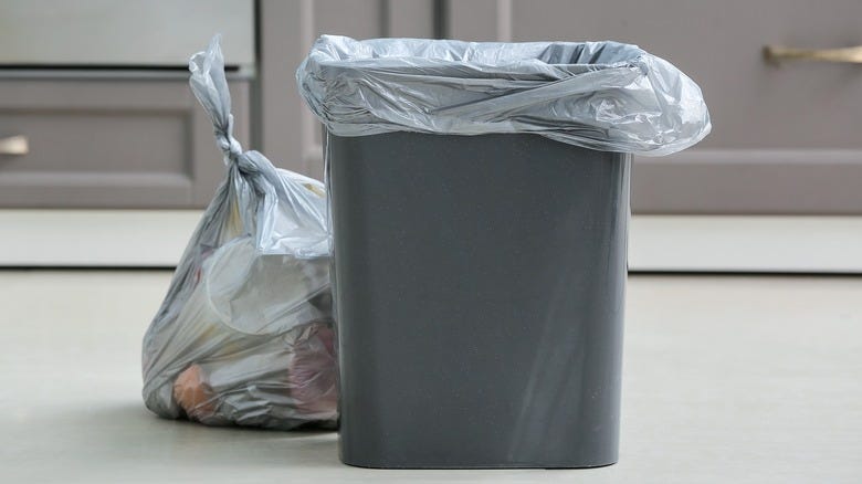 Kitchen Bin Liners: The Key to a Clean, Odour-Free, and Eco-Friendly Home