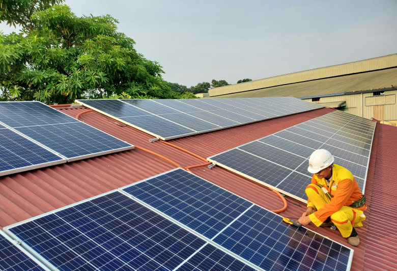 Everything You Need to Know about Solar Inverters for Home | by Solruf