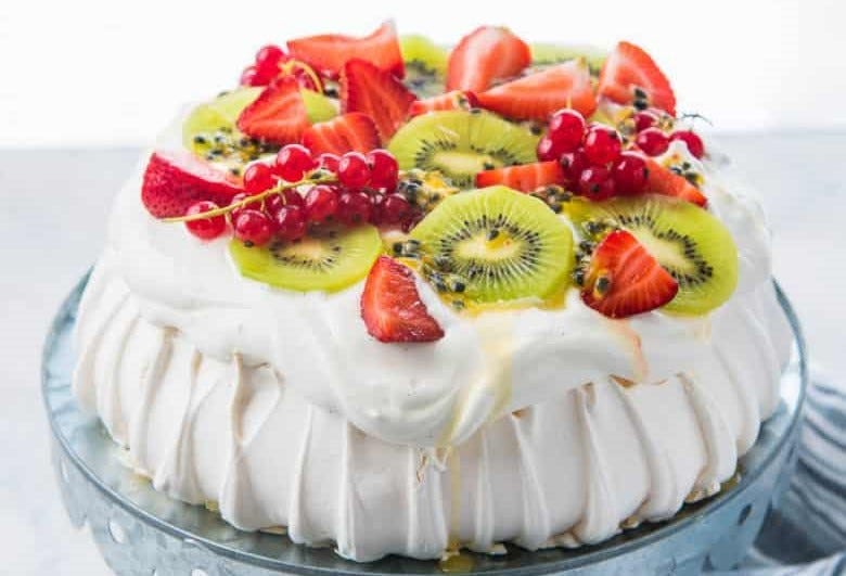 The Sweet History of the Delicious Pavlova Cake | Short History