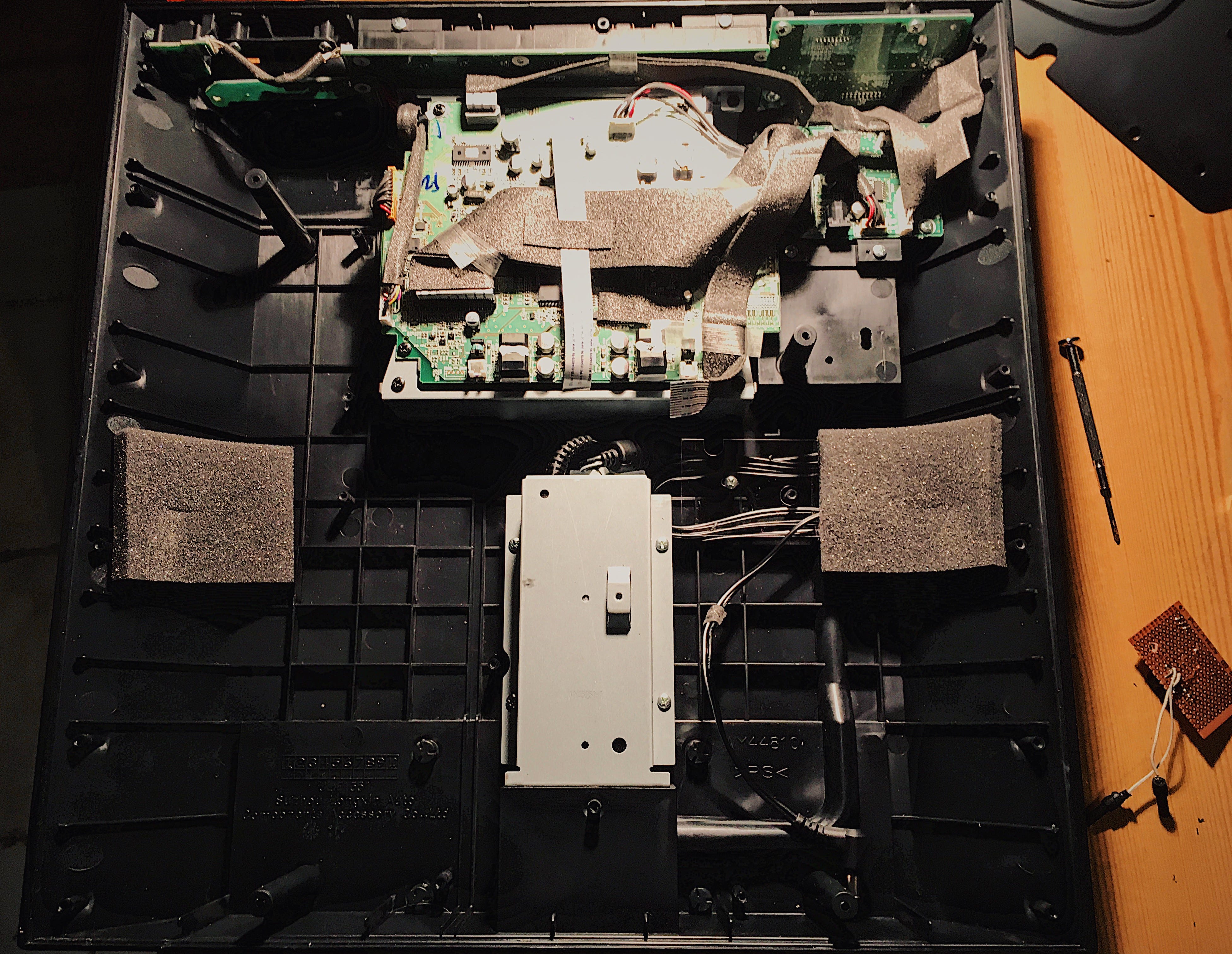arsenal forkæle solidaritet Yamaha ISX-800 speaker system hacked | by Kristian Boda | Medium
