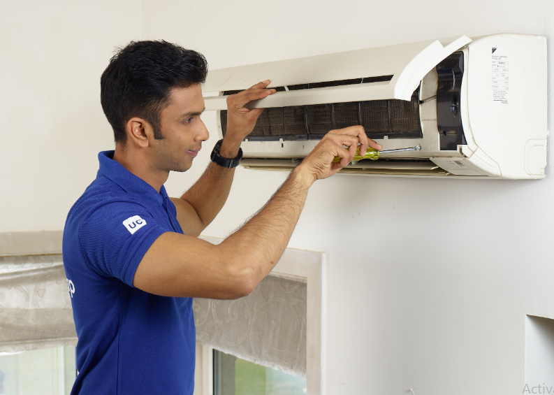 Why is your Aircon dripping or leaking Water, and how can you fix it