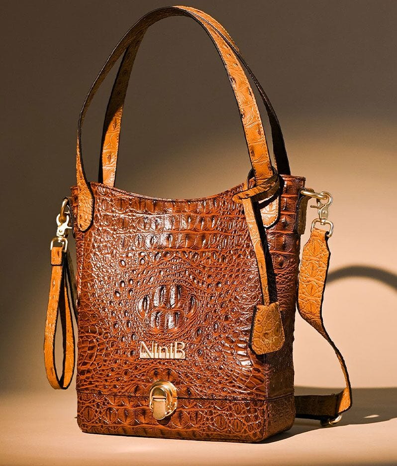 A Short Guide to Choose the Right Purse for Your Lifestyle by NiniB