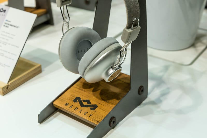 Cultural Impact of the Evolution of Headphones by Jerahmy Umayam Medium