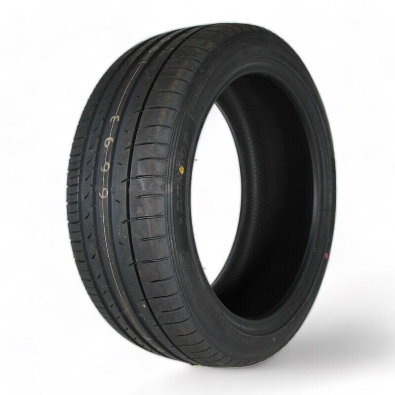Is Installing Classic Dunlop SP Sportmaxx 060+ Still the Benchmark for Performance?