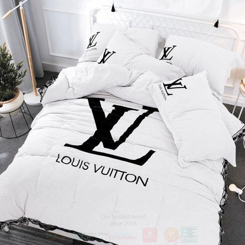 Louis Vuitton Lv Luxury Brand All White Bedding Set