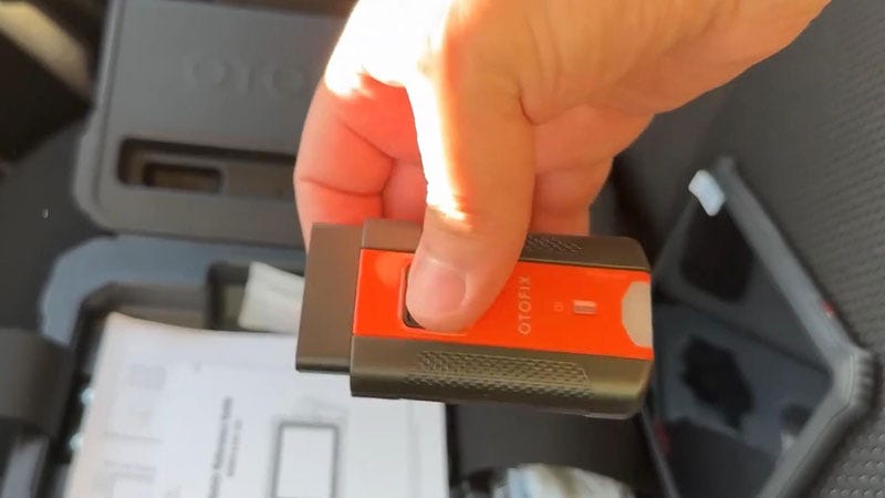 OTOFIX D1 Lite Review: Wireless Car Diagnostics Made Easy