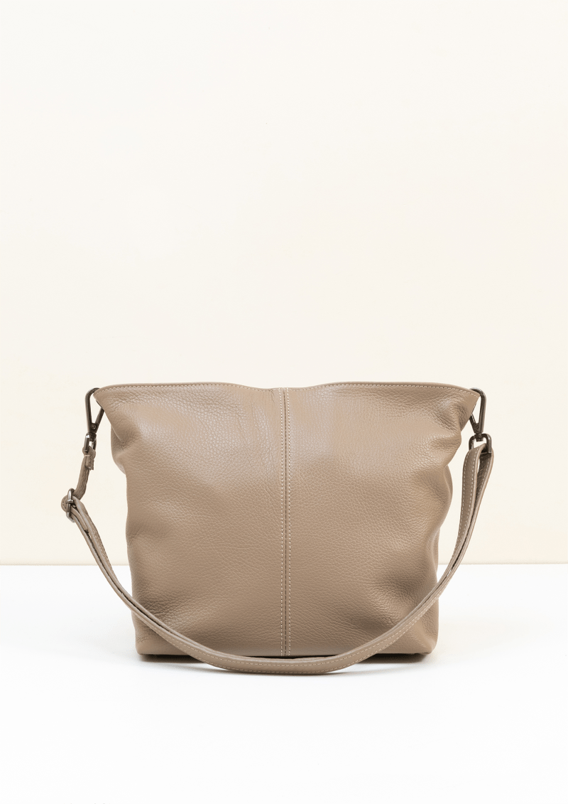 Elevated Canvas Tote: Where Elegance Meets Functionality