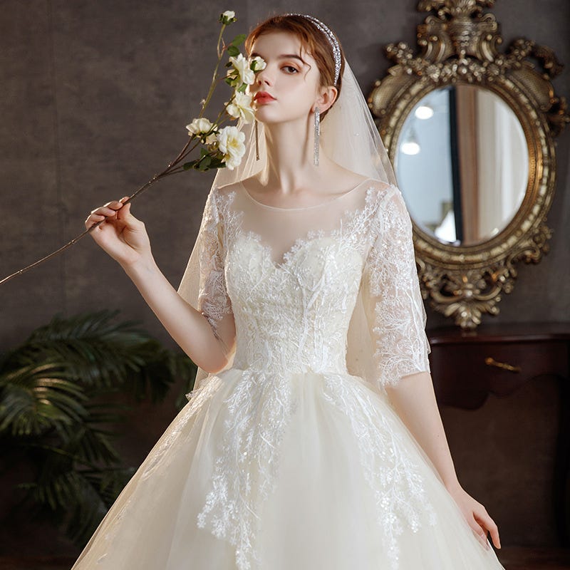 How to sell a wedding dress, how to save the wedding dress? by