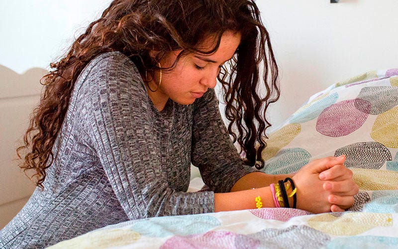 Como Orar aprenda a orar na sua casa -Nayra Gomes Alambique