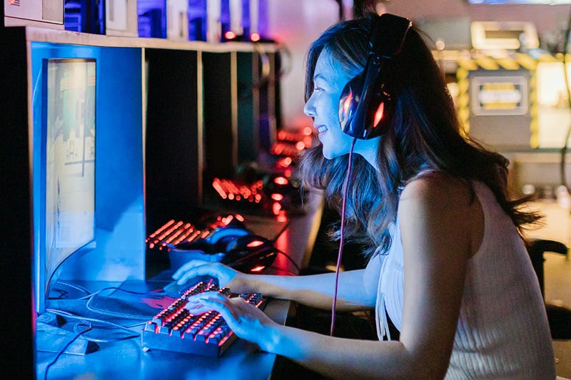Why Can’t I Stop Playing Video Games? | by Savvy Cyber Kids | May, 2025 ...