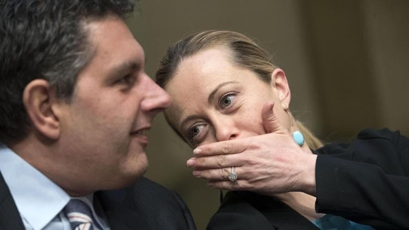 Scudo” Penale per gli agenti: la Proposta di Fratelli d’Italia accende il dibatti