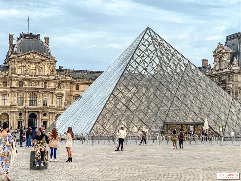 Furto al Louvre, altri 5 fermati a Parigi, uno di loro incastrato dal Dna