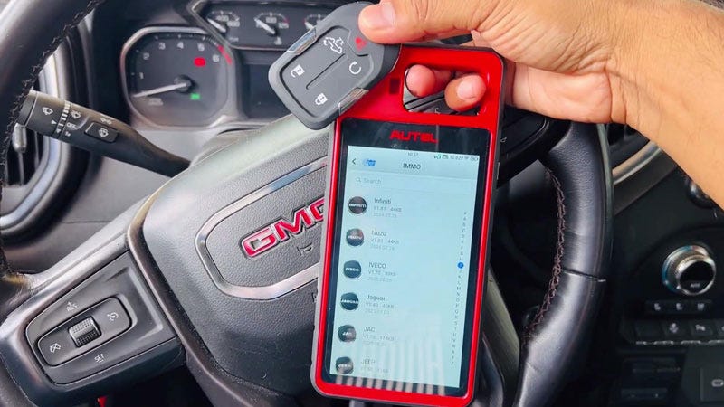 How to Add 2023 GMC Sierra Smart Key with Autel KM100 by OBD?