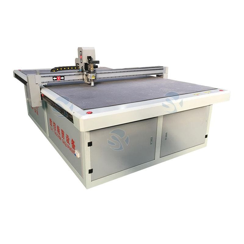How Does an Automatic Leather Cutting Machine Work?