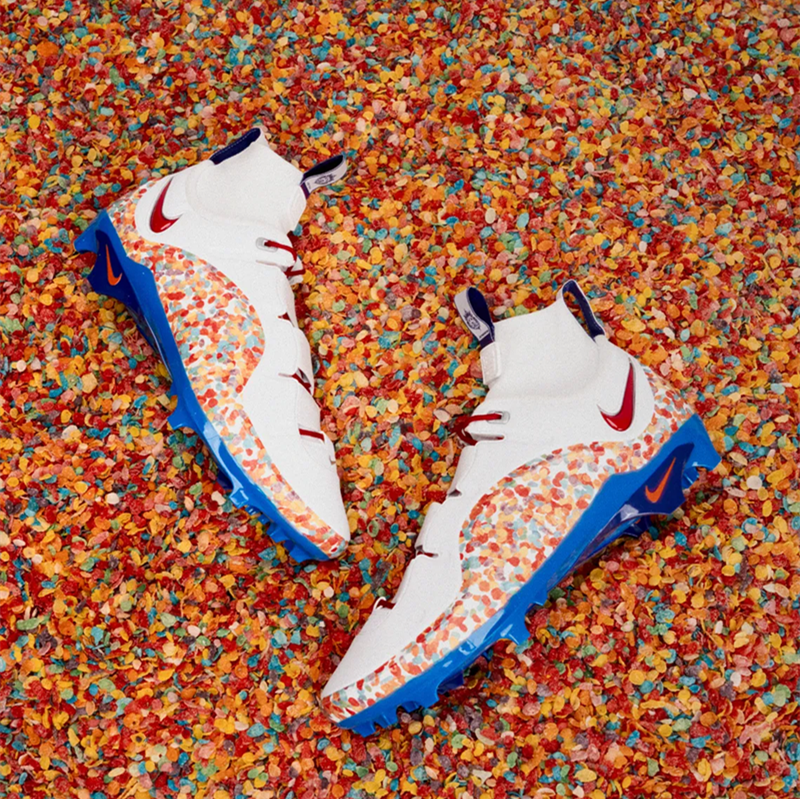 lebron james baseball cleats