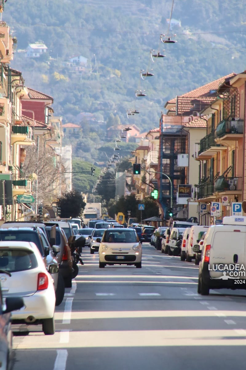 La dritta via che attraversa Sestri: via Nazionale