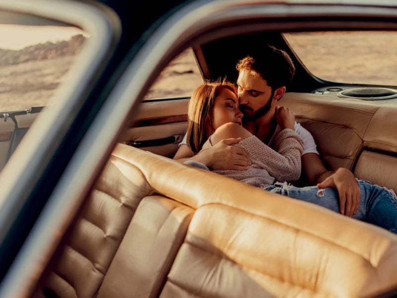 Publix Sex: How to Make Out in a Car Even While Driving | by Olivia