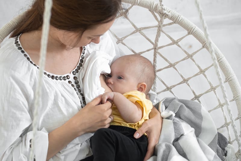 Guide to Lactation Consultation in Singapore for Breastfeeding Success