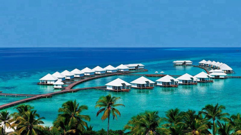 The 10 Most Luxurious Beach Resorts in the World | by Cadbull | Medium