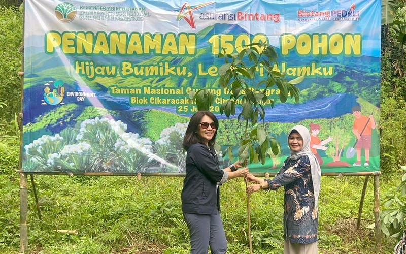 Unpak Dukung Konservasi Lingkungan Melalui Kegiatan Penanaman Pohon di TNGGP