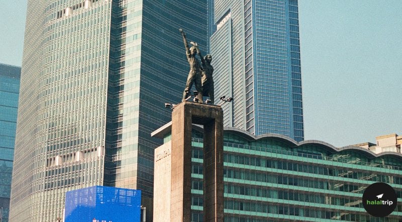 A Brand New Day in Jakarta: Visit Your Town Like A Tourist