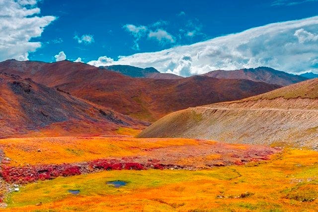 https://hunzaadventuretours.com/tour/hunza-valley-autumn-tour/