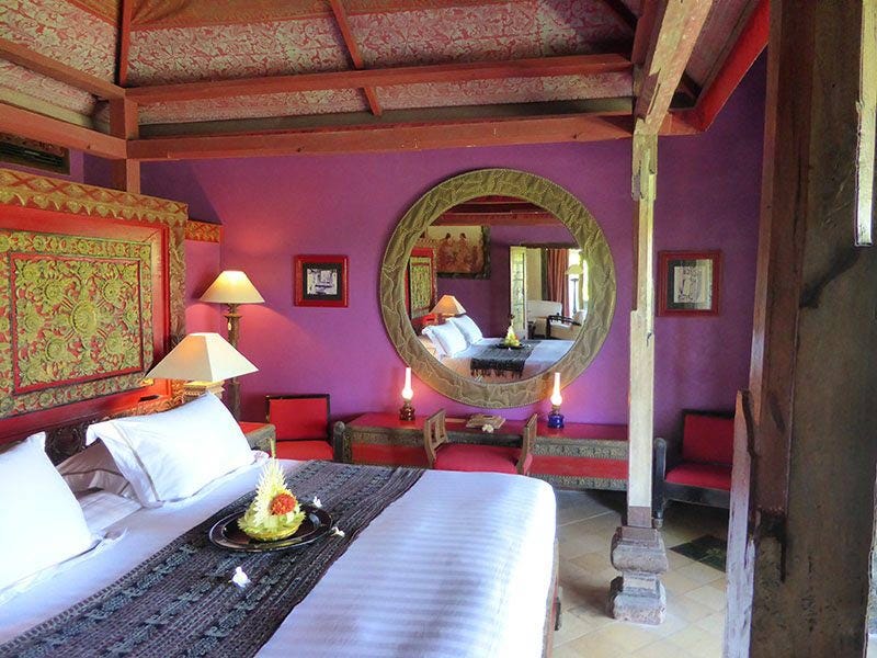 Do’s and Don’ts when Staying in a Hotel