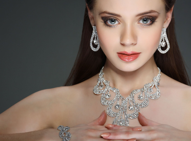Women And Jewellery. The link between Women and Jewellery… by Rins