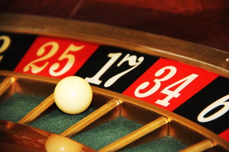 Simulating Roulette Betting Strategies with Python by Minding The