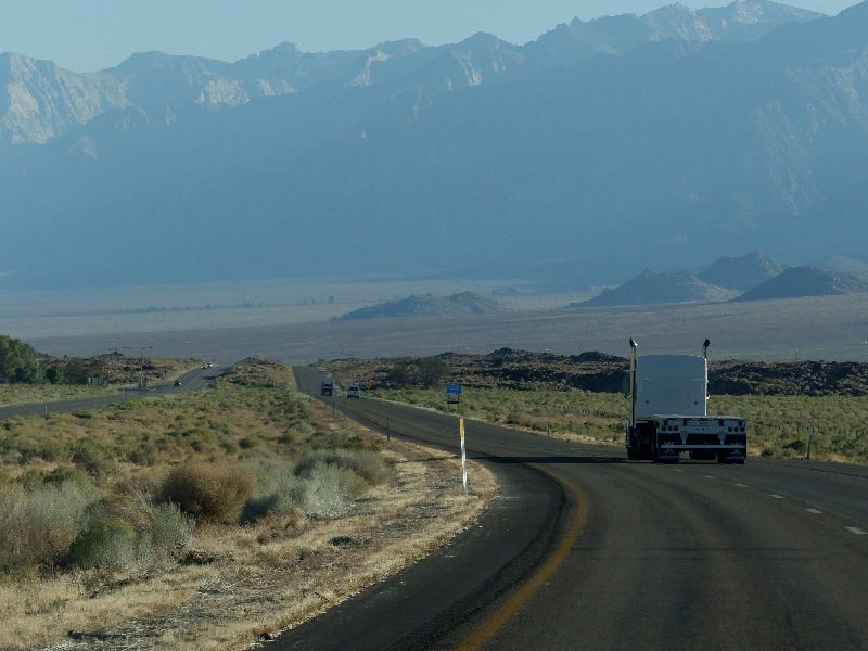 navigating-the-highway-to-health-tips-for-truck-drivers-on-the-road