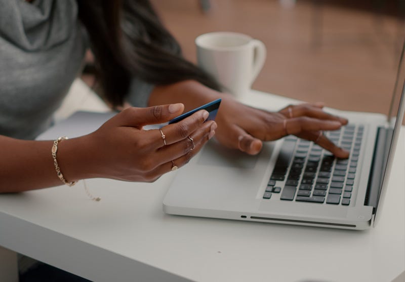 8 Easy Ways to accept payment online for your store by