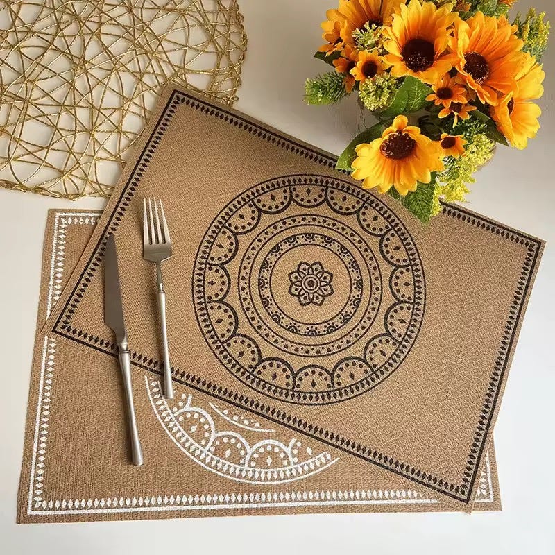 Burlap Placemat in Iuta: La Soluzione Naturale, Elegante ed Ecosostenibile per la Tavola Moderna
