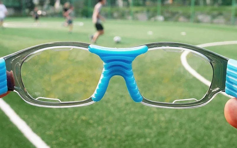 How Can I Prevent My Basketball Goggles from Fogging Up? by Chengyu