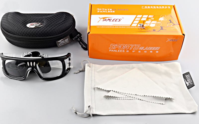 Elegir Unas Gafas de Fútbol: Patillas o Correas Elásticas?