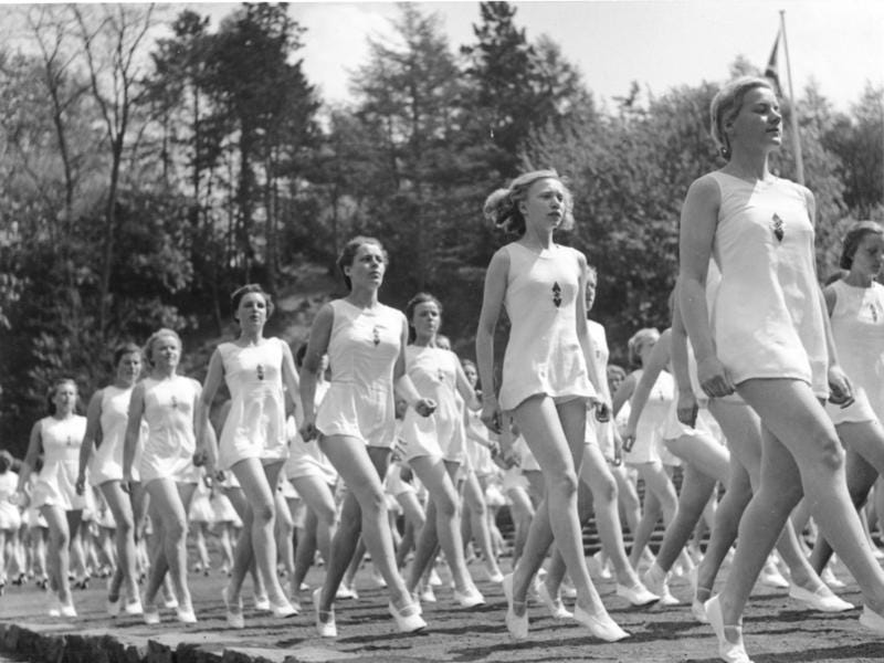 Ww2 Nazi Girl Porn - How Teenage Sexuality Among the Hitler Youth Spiraled Out of Control |  Lessons from History